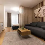 Nest Soporului * Κλουζ-Ναπόκα